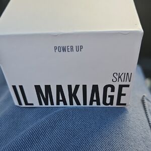 IL MAKIAGE Power Up Anti Aging Brightness Boosting Eye Treatment